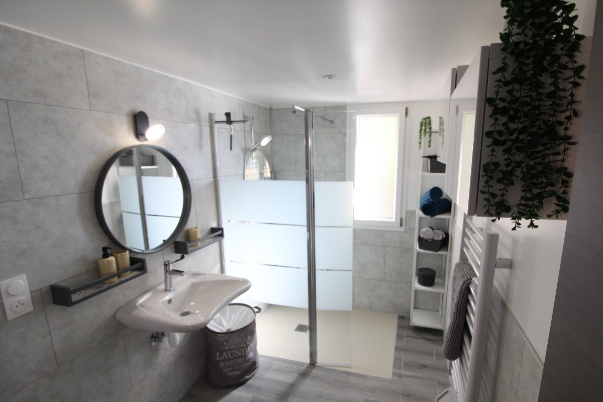 Salle d'eau douche italienne C'est chouette les Vosges