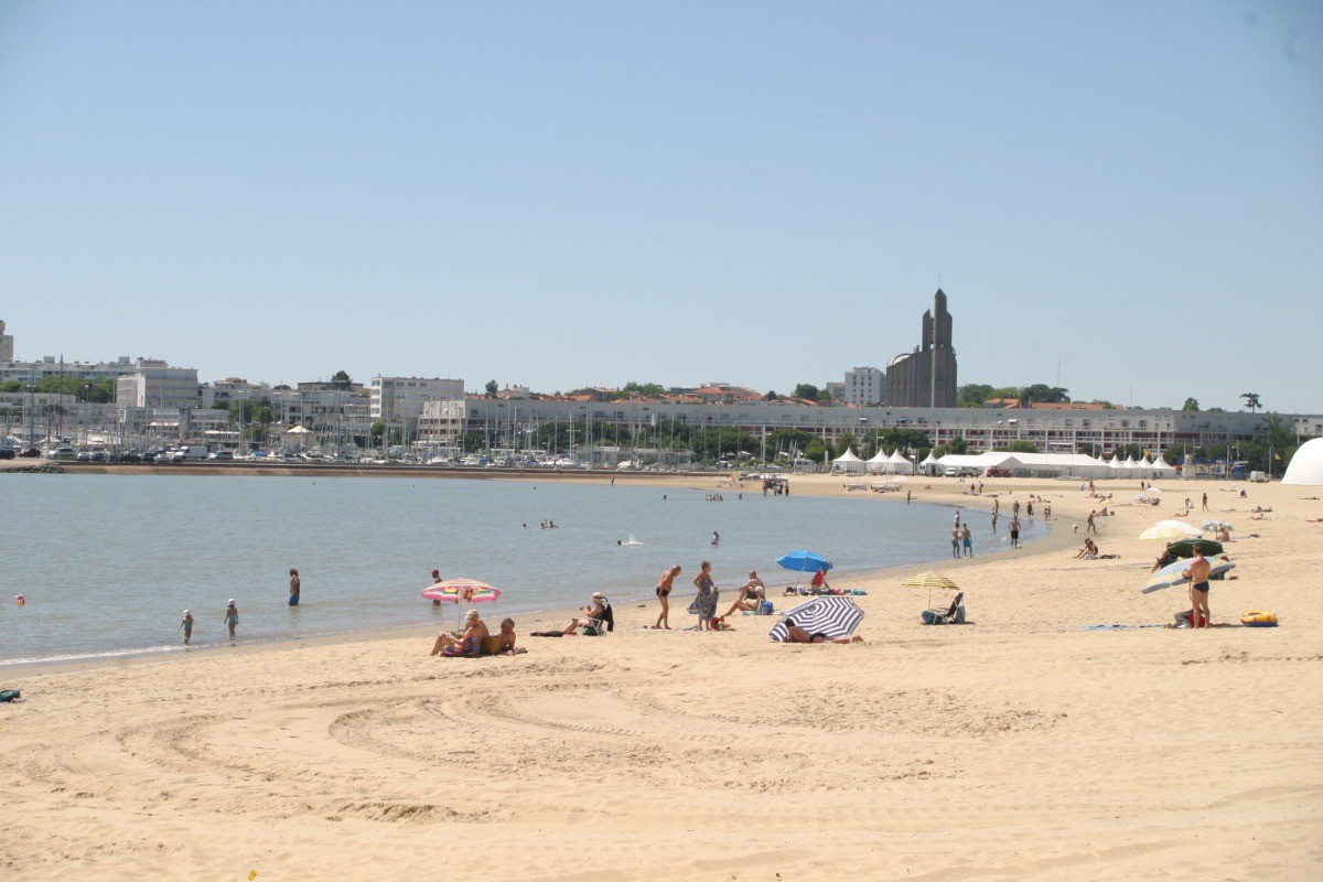 ROYAN - La Plage © CMT17 C. TRIBALLIER
