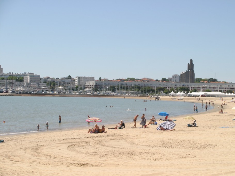 ROYAN - La Plage © CMT17 C. TRIBALLIER