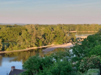 Depuis la terrasse, un soir en Loire
