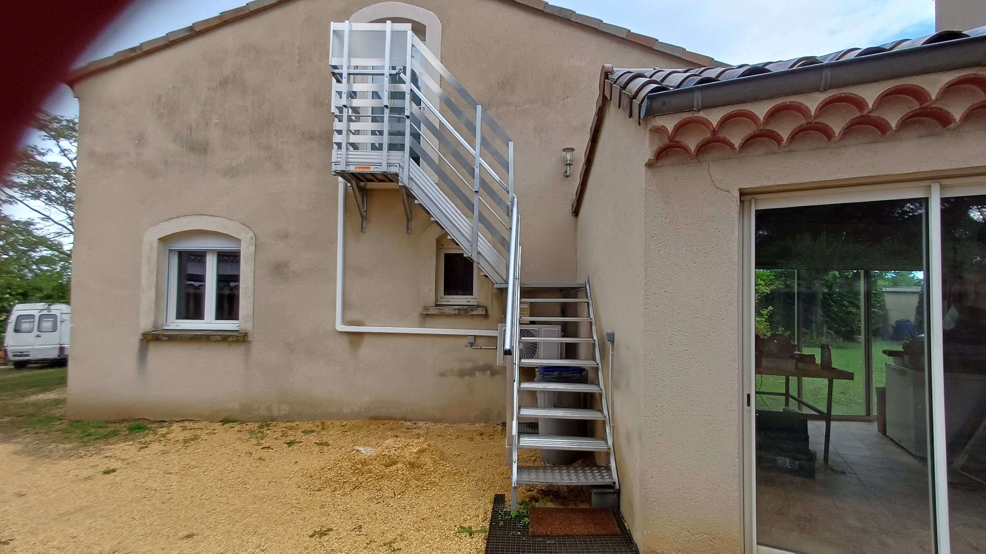 Accès extérieur indépendant