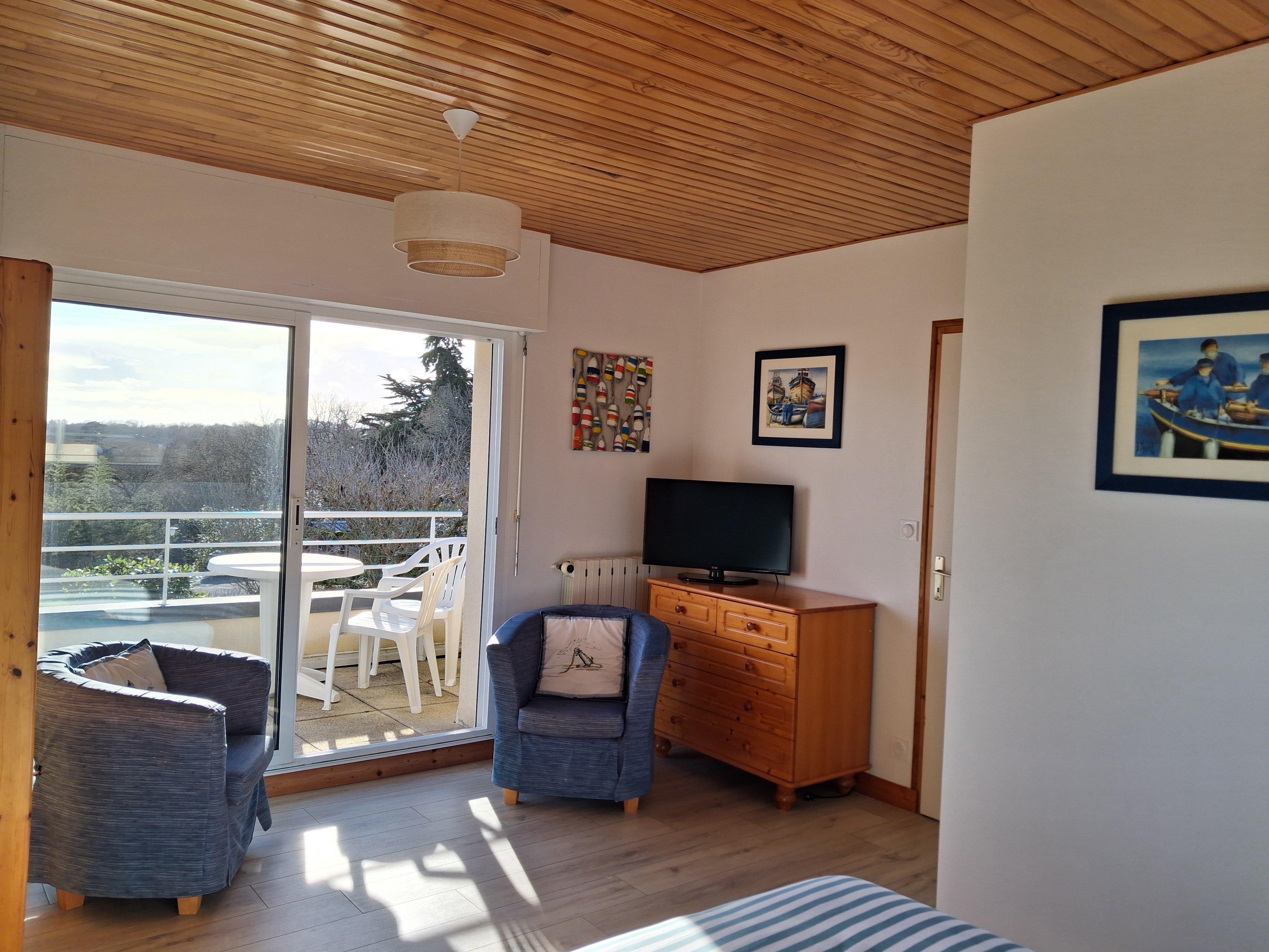 Large bedroom upstairs opening onto terrace