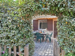 Terrasse côté entrée