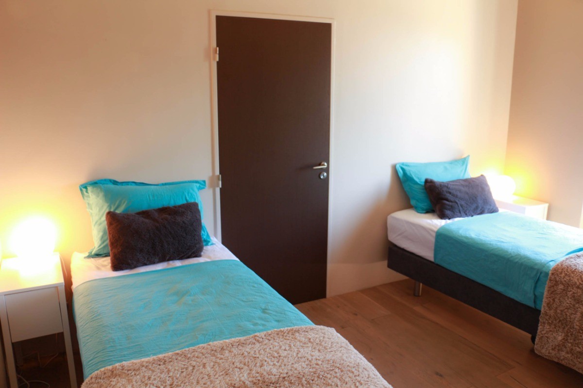 Bastide 8 personnes, piscine, jacuzzi, billard à Saint Cyr sur Mer, une chambre
