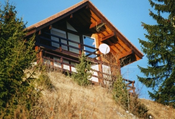 face est du Chalet l'éte en surplomb