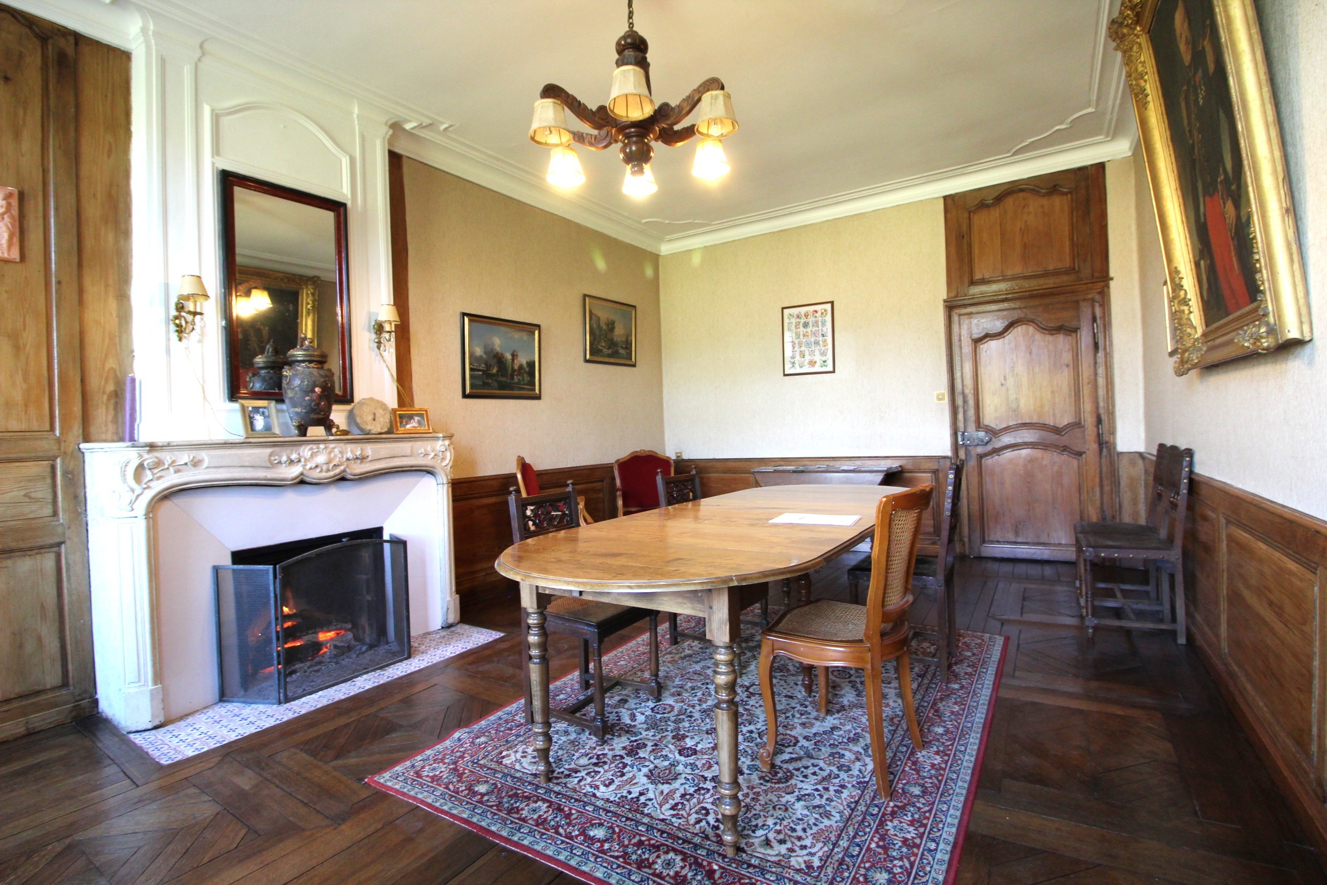 Maison d’Hôtes de Charme du XVIIIᵉ siècle, à Maizières
