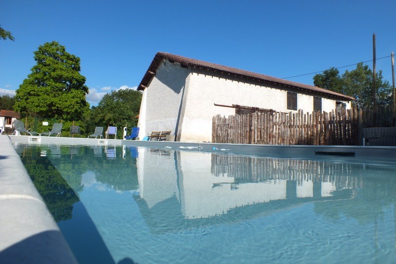 Une piscine au sel, qui se réchauffe rapidement : zenitude absolue!