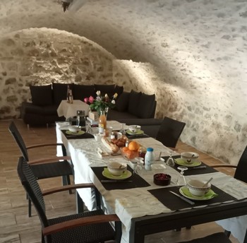 La Dame Blanche - Chambre Cordon de Royat - Espace commun