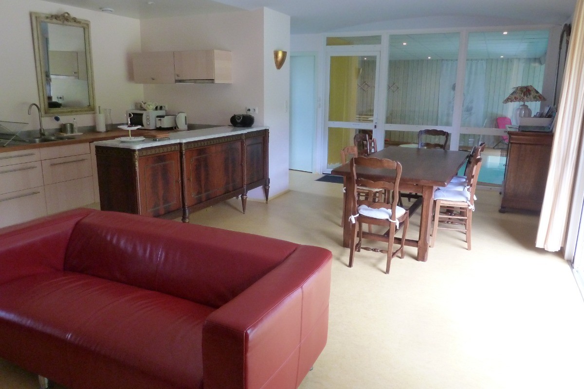 Gîte de la Villette - Gîte famille avec piscine intérieure chauffée et spa, pouvant accueillir 8 personnes en Creuse