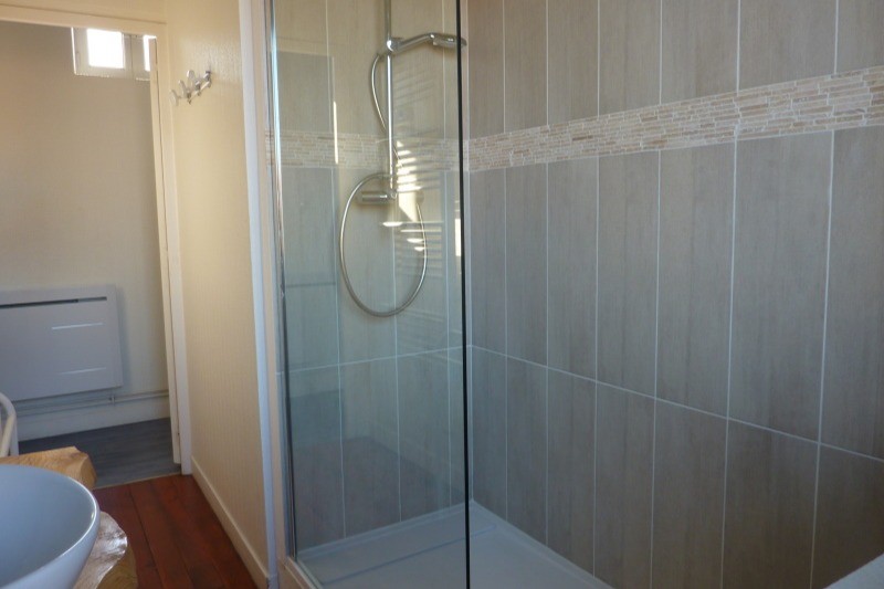 LA DOUCHE
