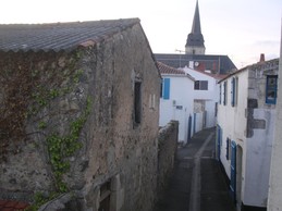 La rue Cadou vue de la chambre