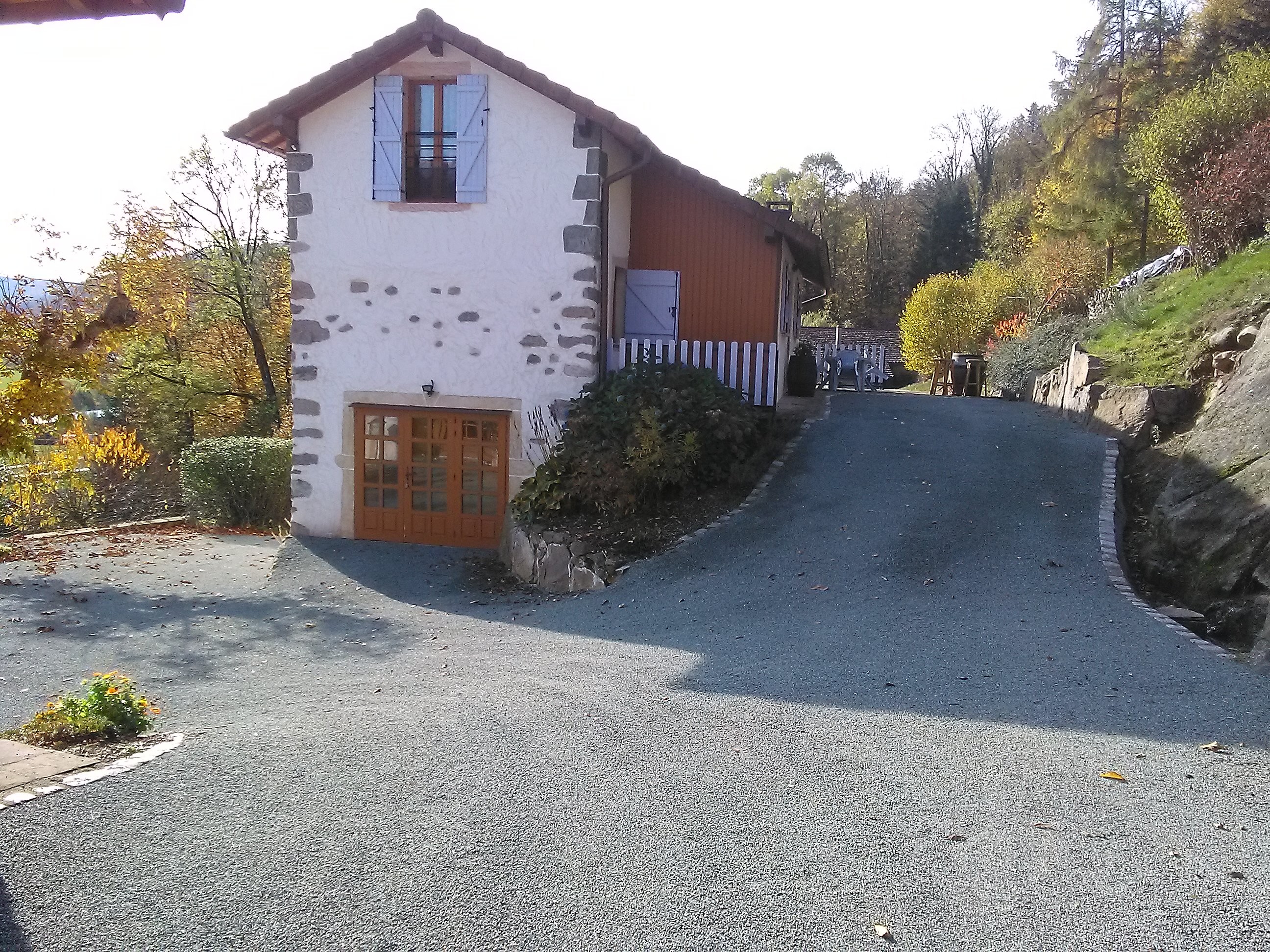 Accès au gîte les azalées