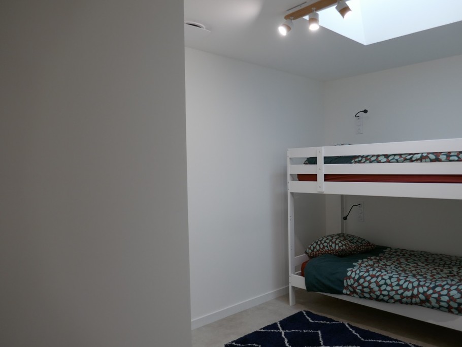 Bedroom with 2 bunk beds (90cm)
