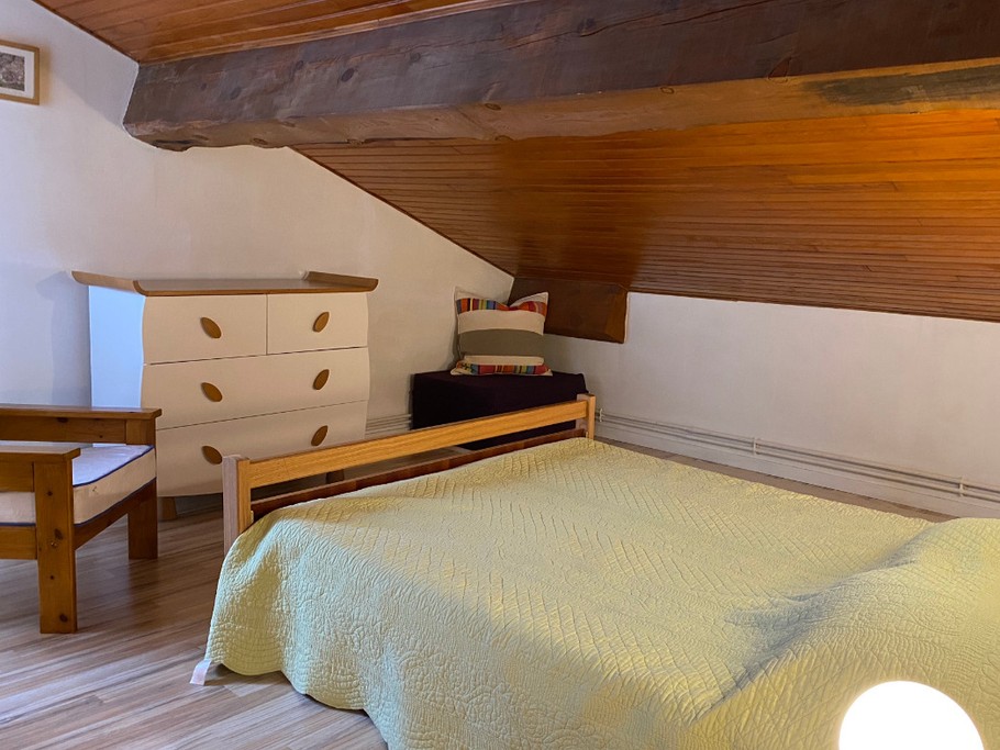 Chambre 2 - mansardée 2ème étage - Lit 160