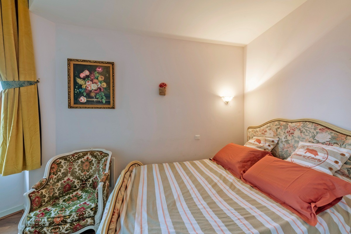 Chambre lit 140 cm