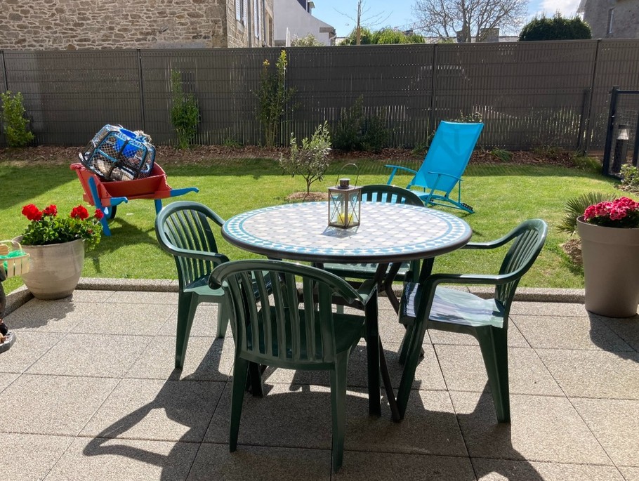 Aperitifs on the terrace...followed by a siesta in the garden!