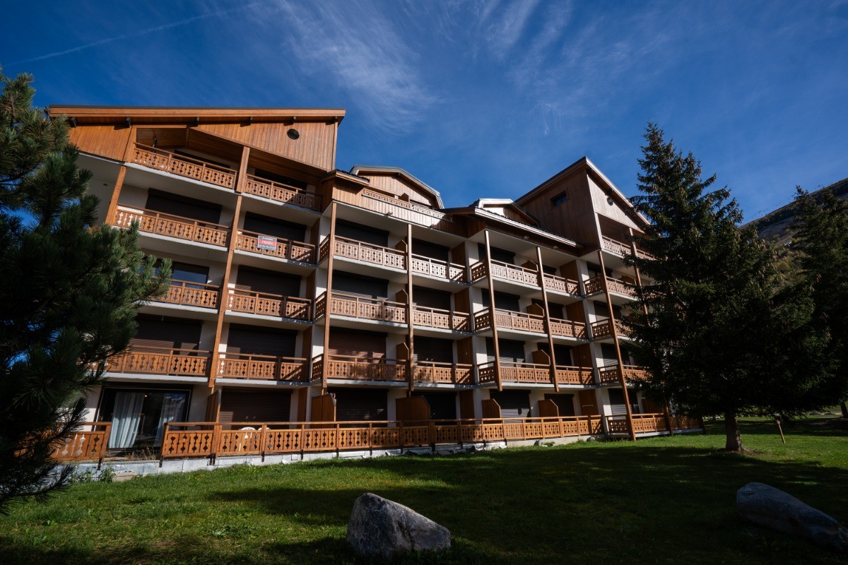 BATIMENT L'EPERON 2