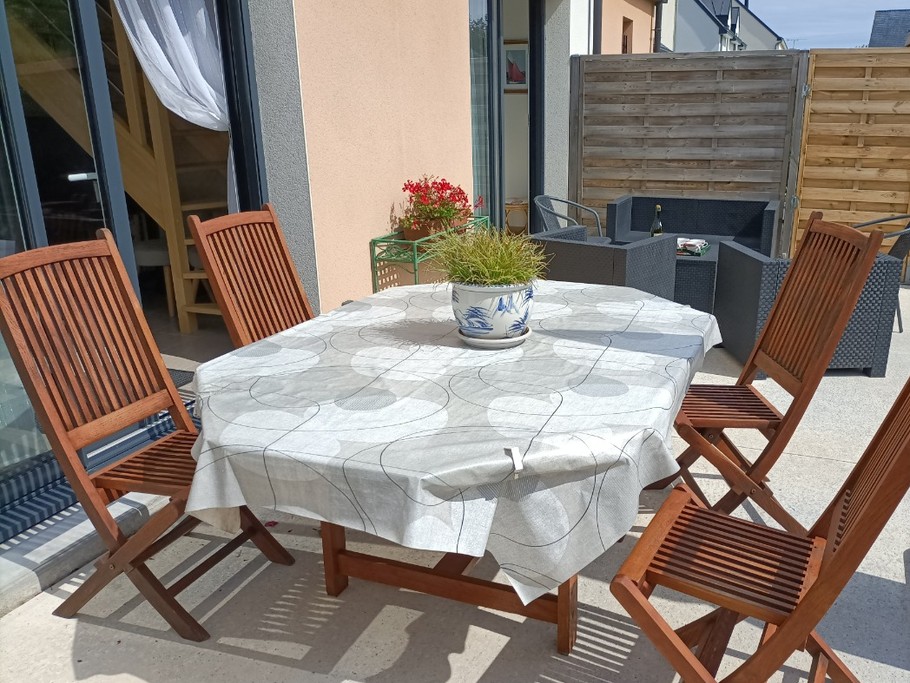 Coin repas à l'extérieur