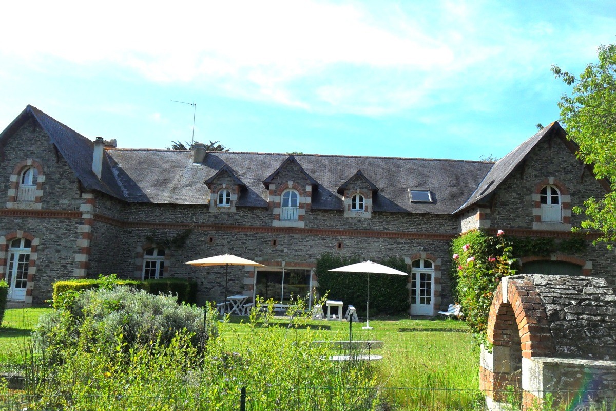 le grand logis et son jardin privatif