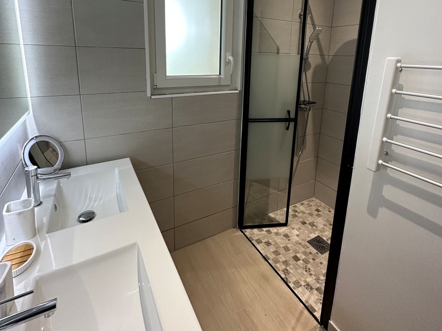 Salle d'eau Rez de chaussée