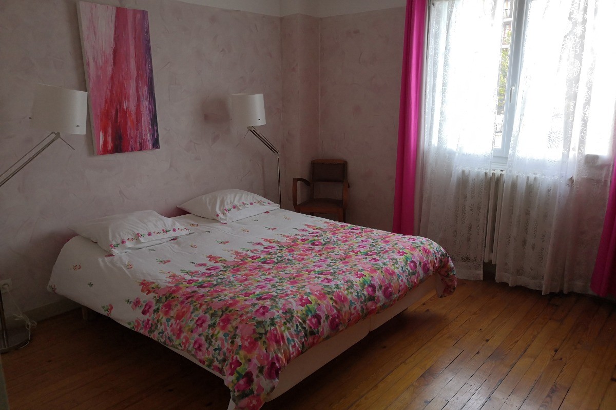Chambre Colchiquerez de chaussée