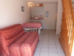 Séjour avec kitchenette