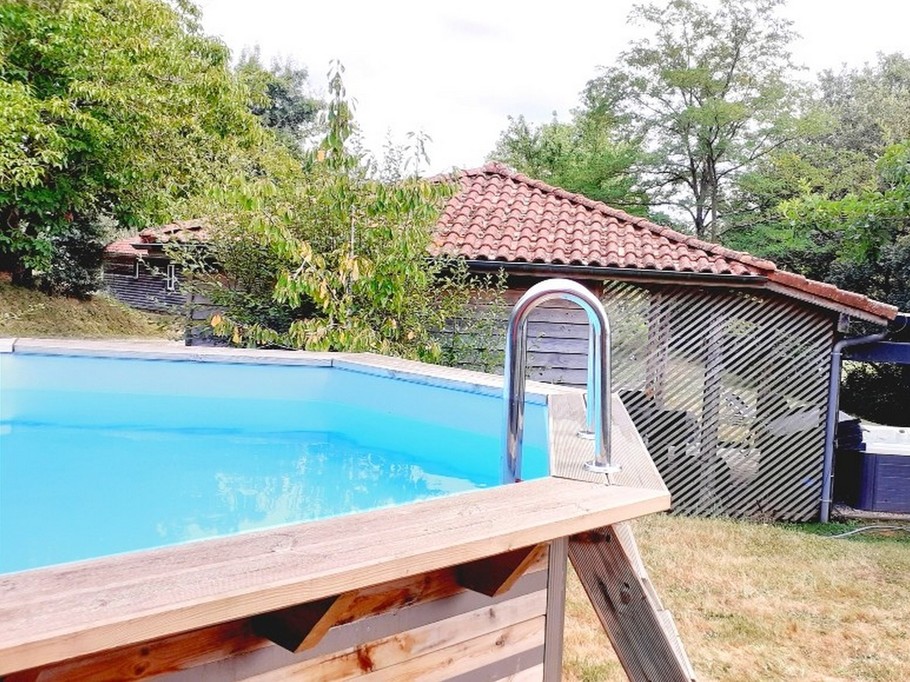 Chalet Cèdre : Piscine et spa jacuzzi privatifs