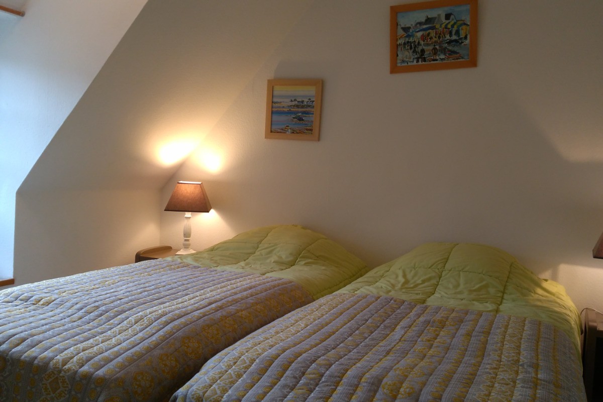 chambre 2, avec 2 lits