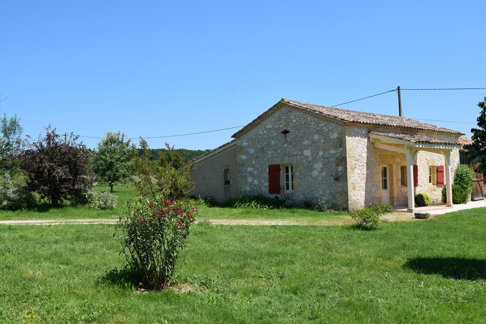 Gîte rural 5 personnes avec piscine commune
