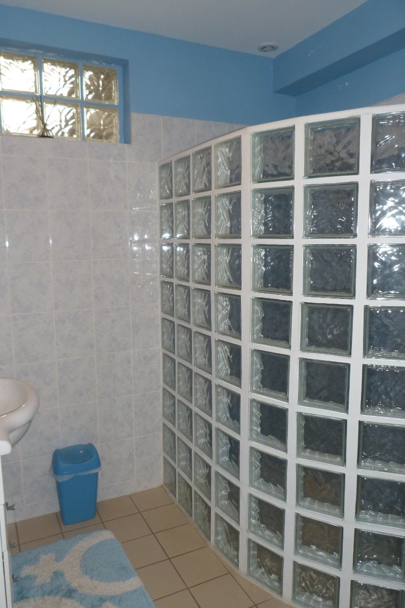 douche à l'italienne ( rdc )