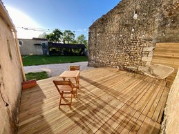 Studio Faustine pour 2 personnes "La Chauvinière" avec une grande terrasse à Tonnay Charente en Charente maritime