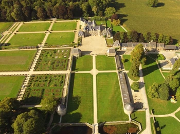 Château et Zoo de la Bourbansais à Pleugueneuc.
Crédits photos : Château-ZOO-la-Bourbansais
