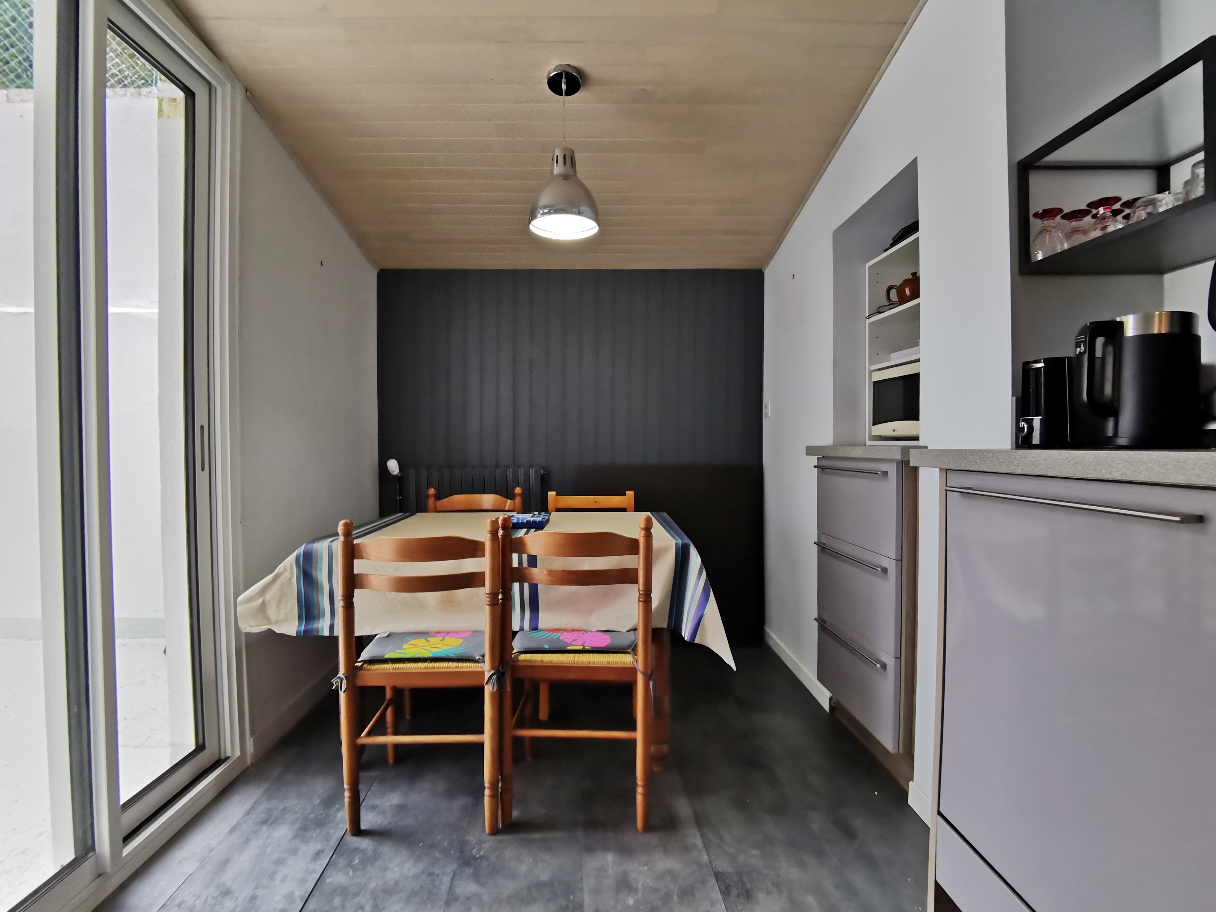 dining area with access to a terrace
