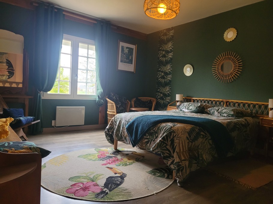 Le Goaster, Ferme de Kerloury, Gîte Tulipe, 2-4 personnes, chambre avec lit 160 et 2 lits de 80