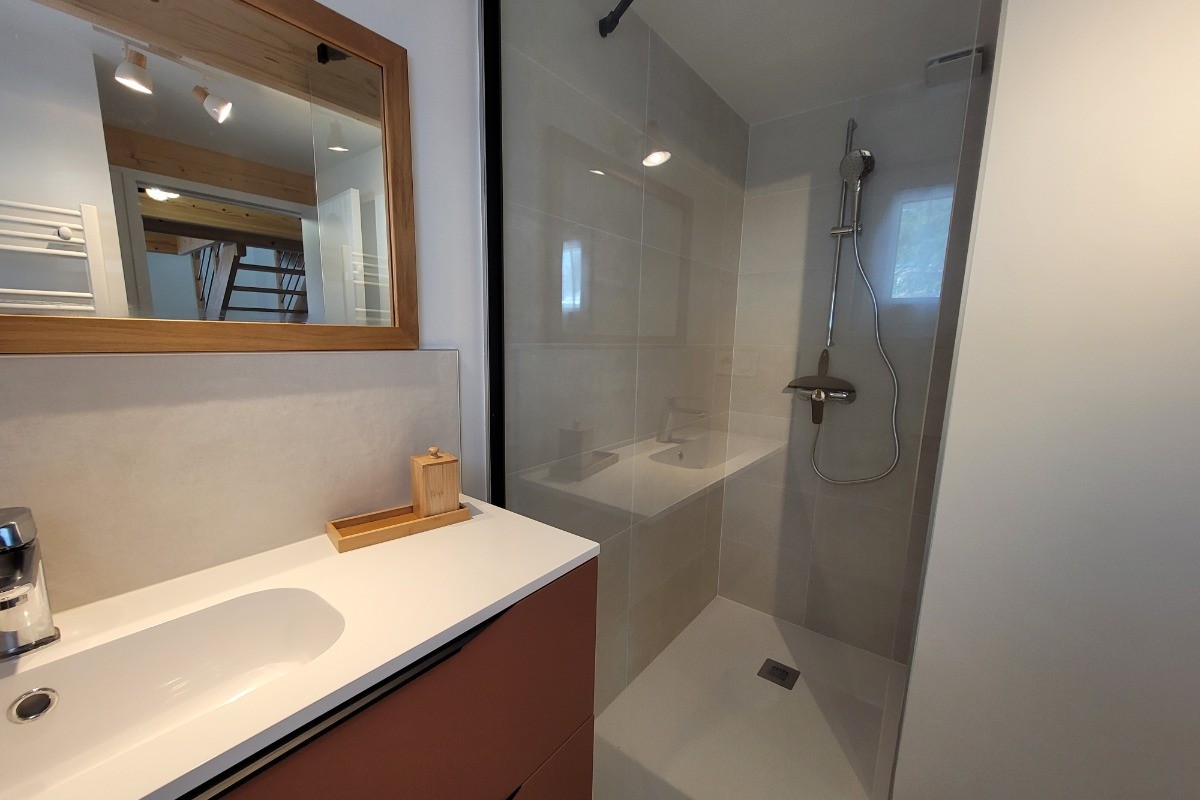 Location 6 personnes, Clévacances, Saint Cast Le Guildo, proche mer, salle de bain