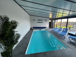 Piscine intérieure chauffée