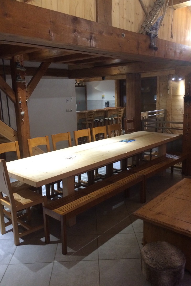 Table repas 16 personnes