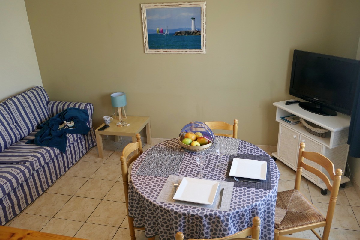 SALLE A MANGER/SEJOUR