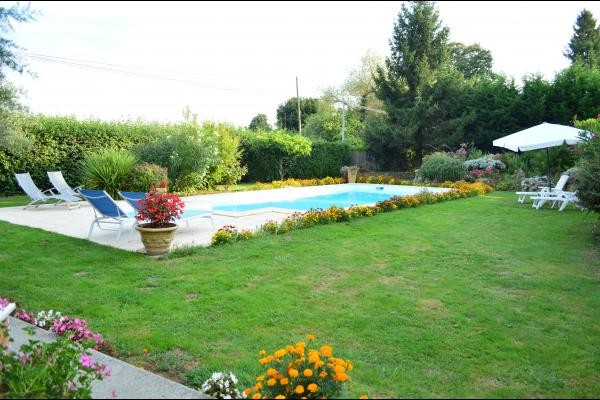 piscine entretenue par les proprietaires
