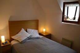 La chambre, lit en 140