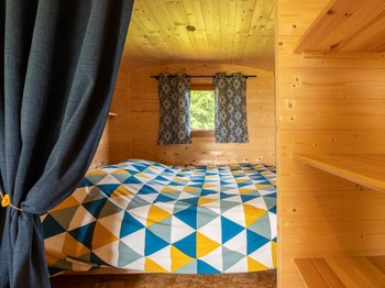 domaine de la Cambre, camping à la ferme, roulotte, nature, vacance conviviale