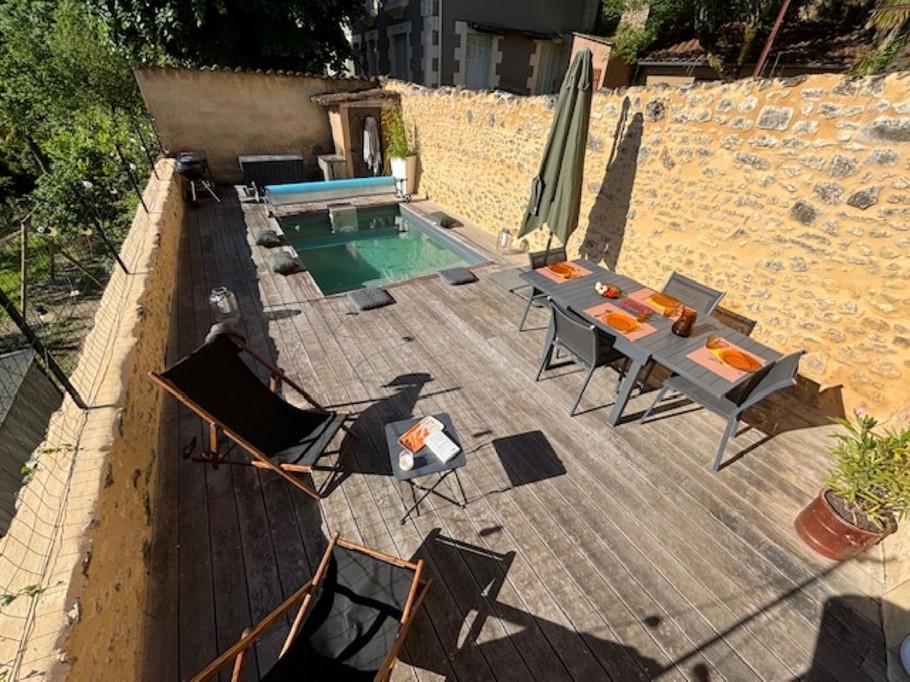 Terrasse + Piscine privée