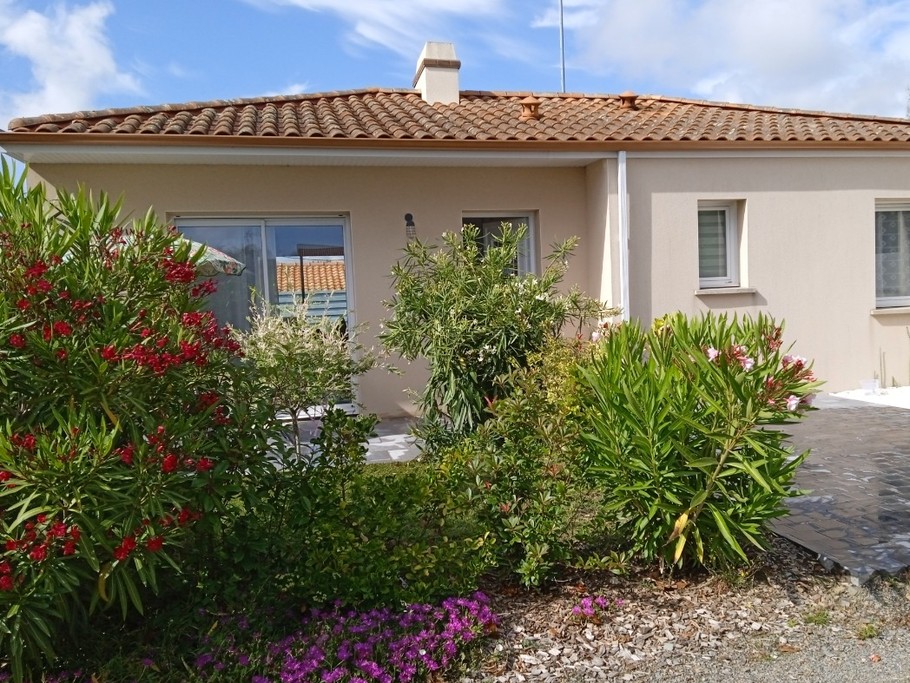 Maison 3 pièces 10' à pied de la plage du Cormier