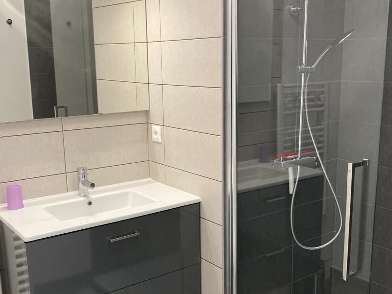 Large Italian shower!