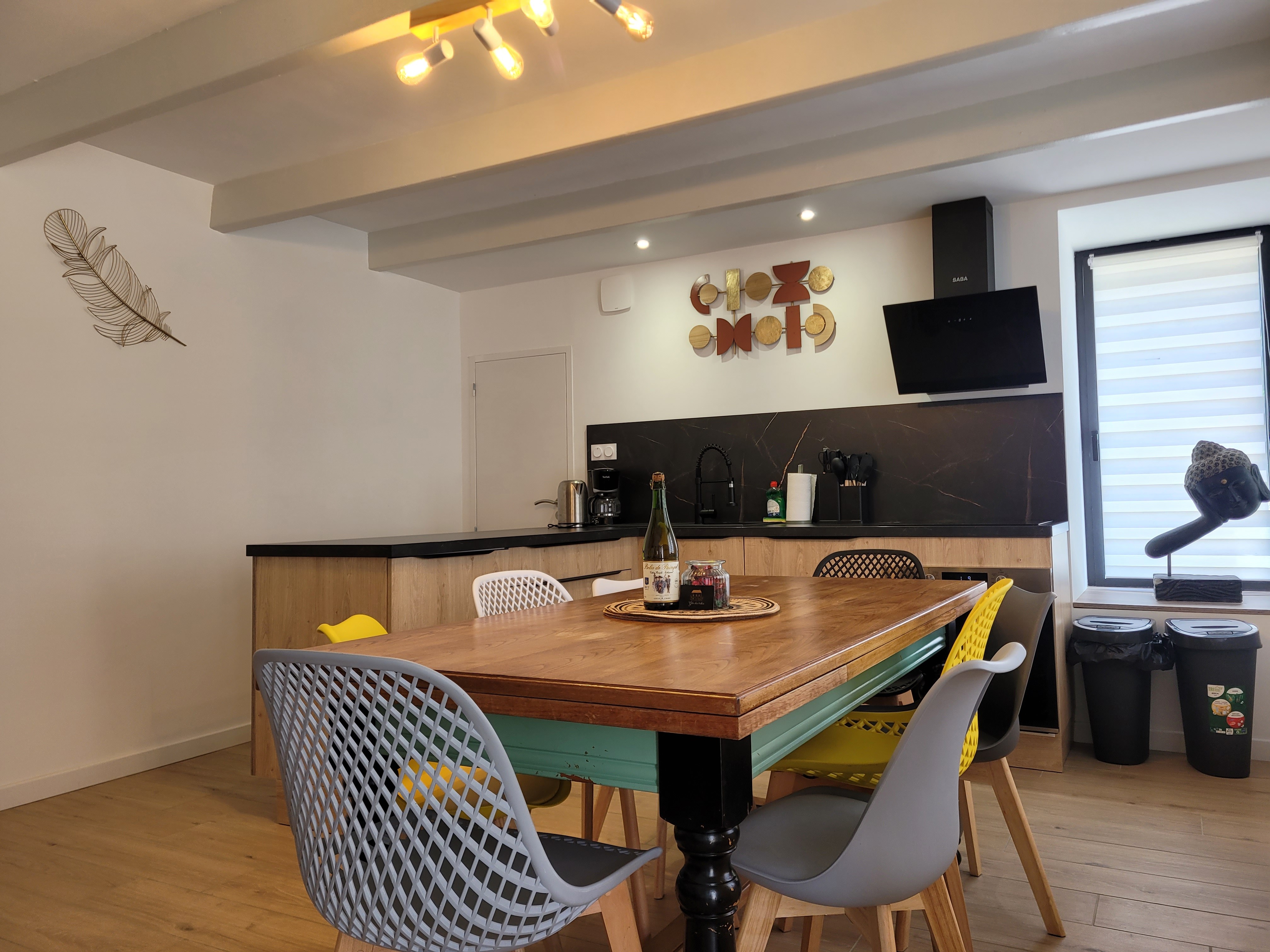 Maison Clévacances Plouézec - espace salle à manger cuisine
