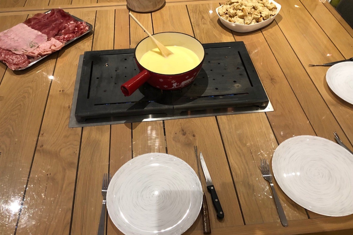 Brasero gaz table du séjour - Chalet Hygge - Albiez