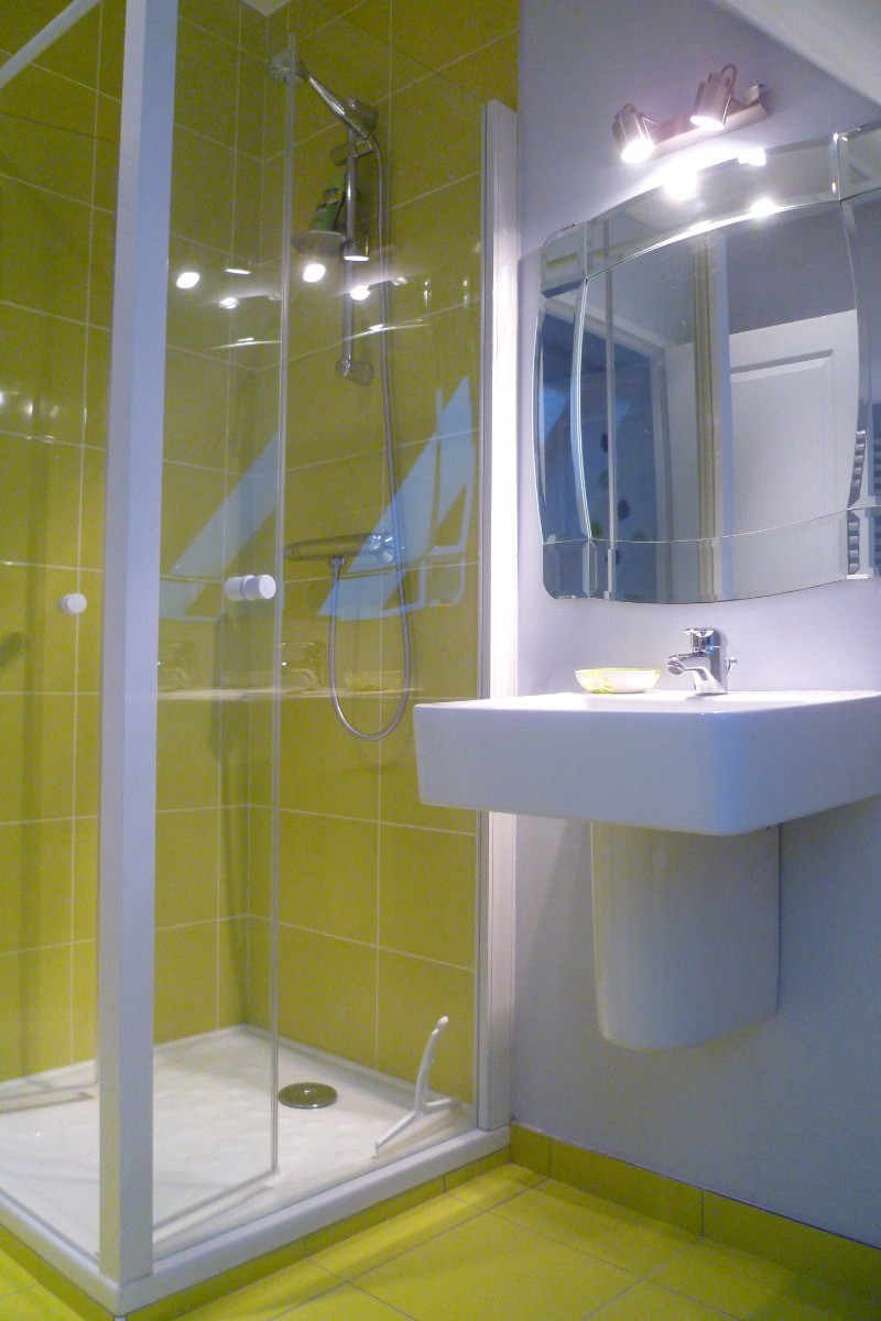 Salle d'eau à l'étage