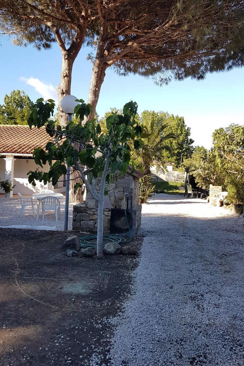de l'entrée de la Marina ...