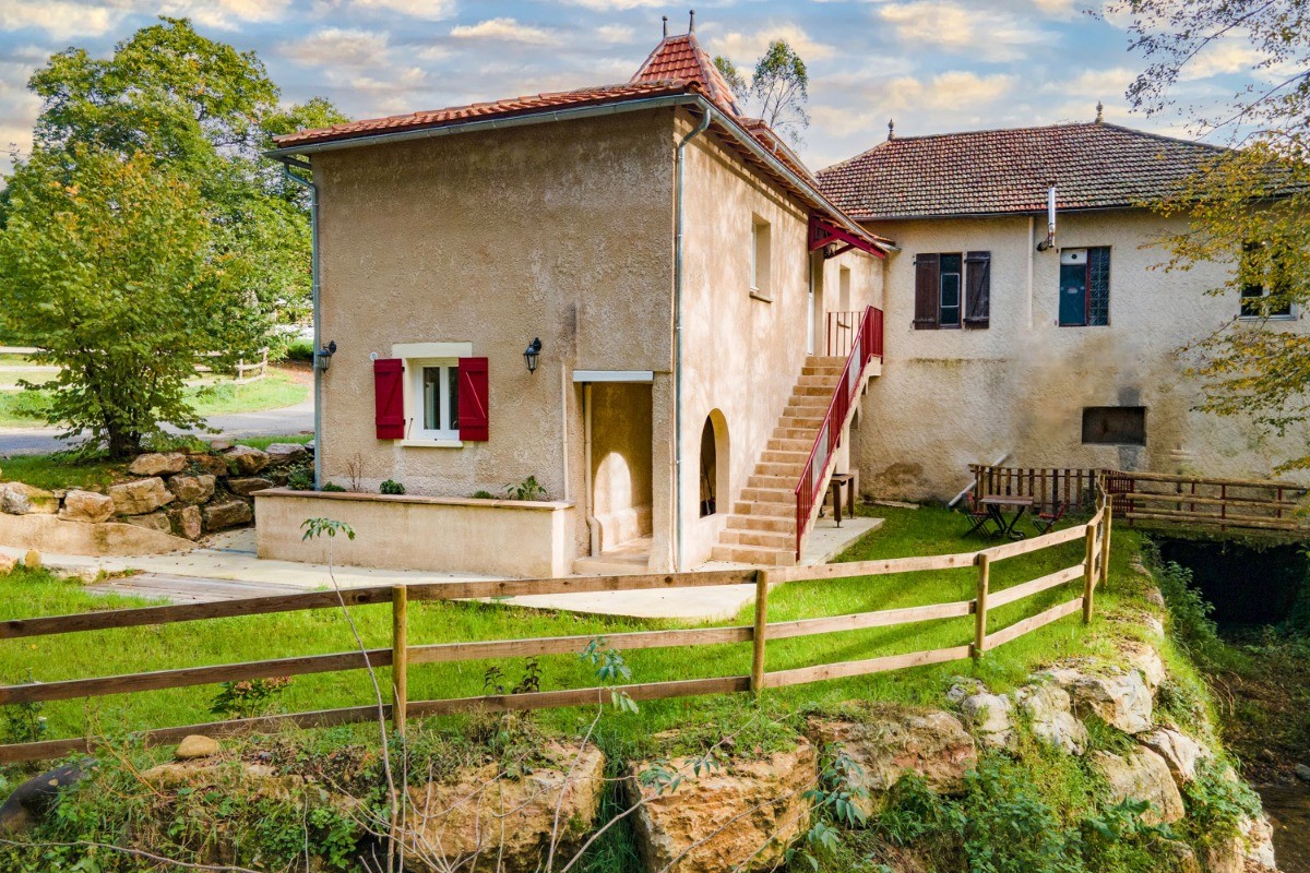 Vue extérieure LE MOULIN DE SIRAMON à St Céré Lot 46