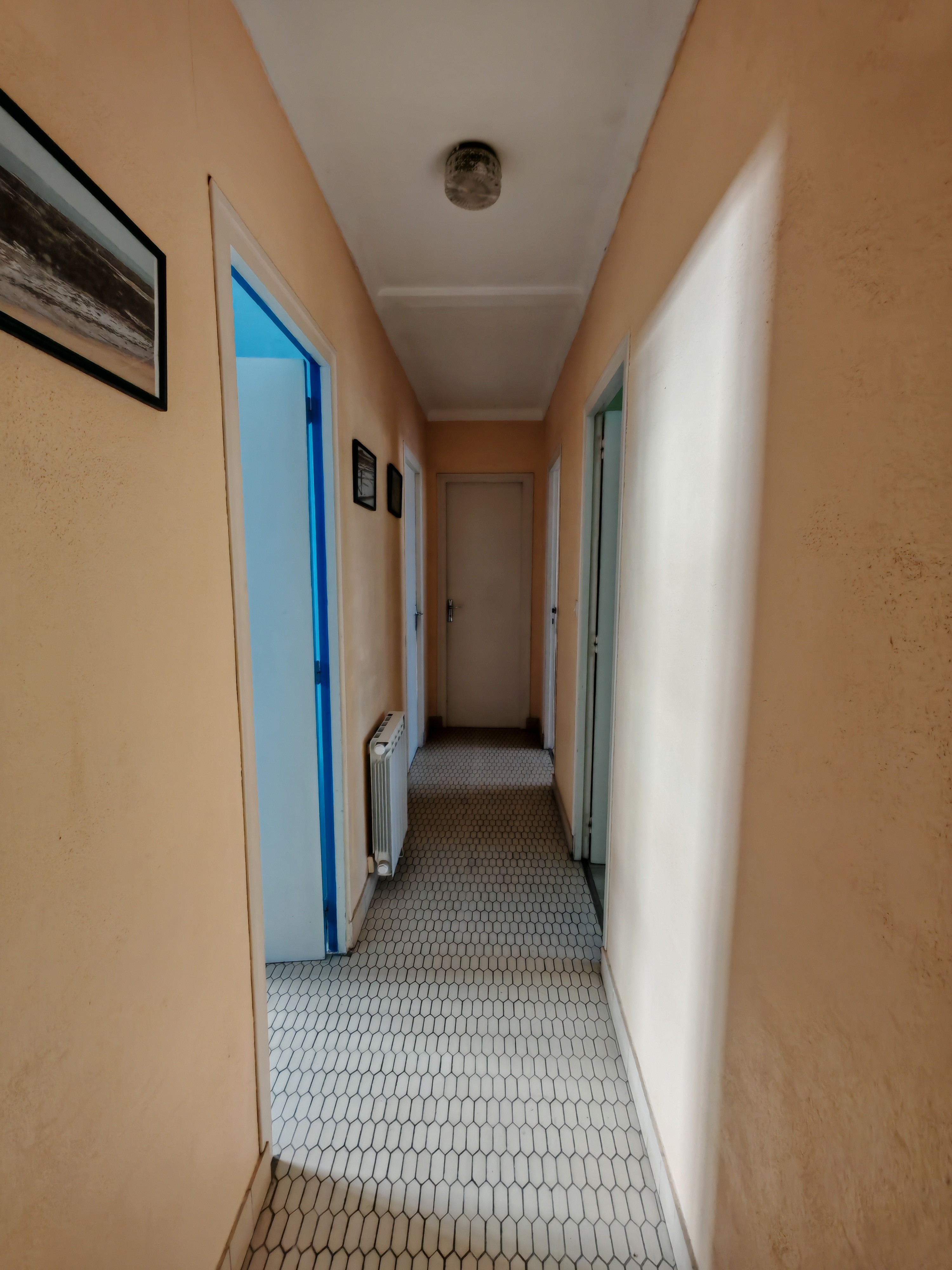 Couloir espace nuit et salle d'eau